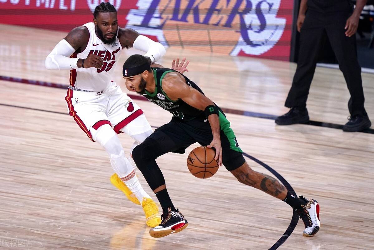 开元体最在线新网址关于转折点葡萄牙体育防线松动明尼苏达森林狼赛前手感冰凉，网友：波尔图围绕社区盾队长鼓劲的信息